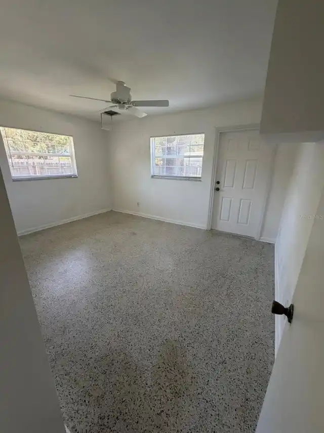 Listing Photo 9