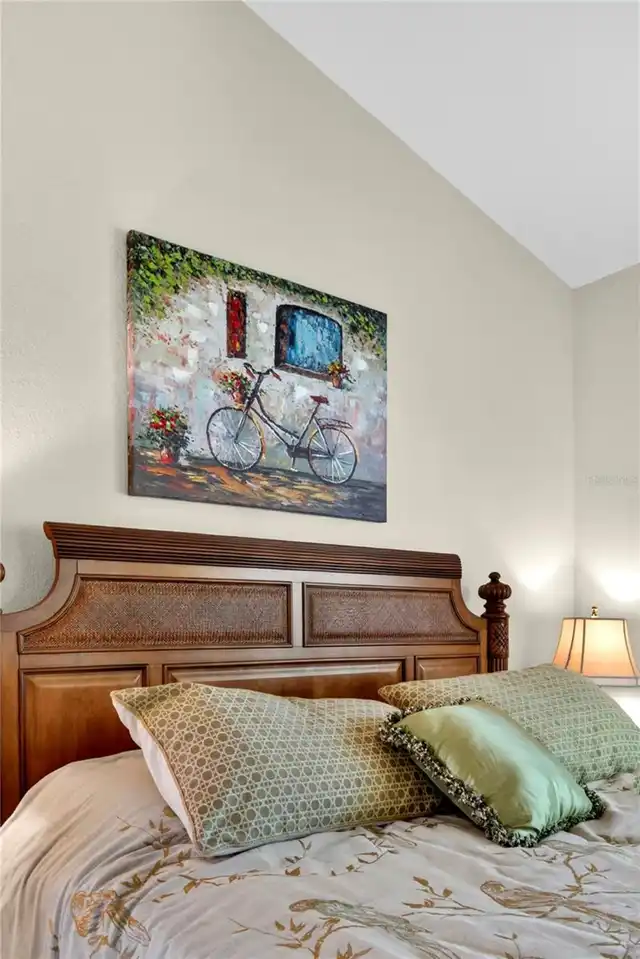 Listing Photo 23
