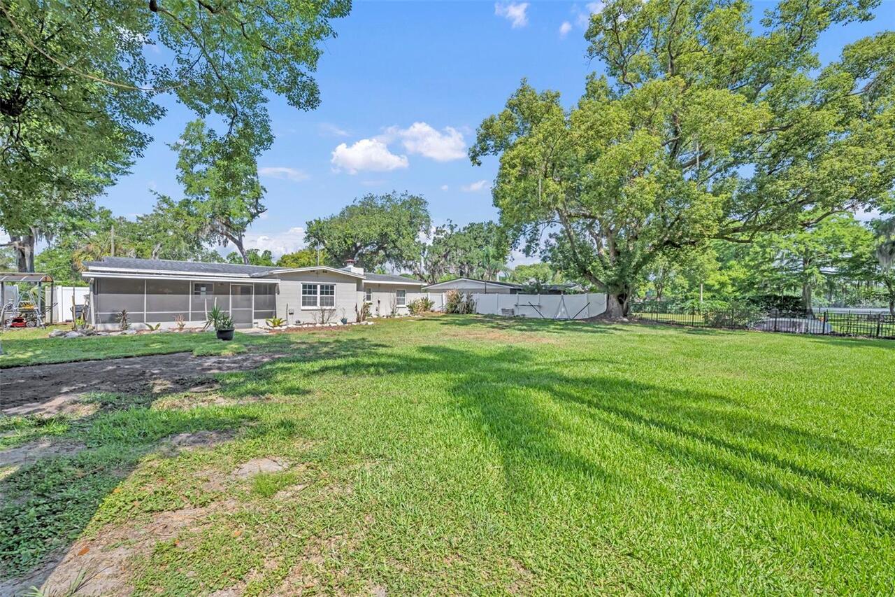 Listing Photo 10