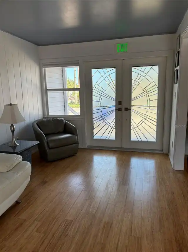Listing Photo 15