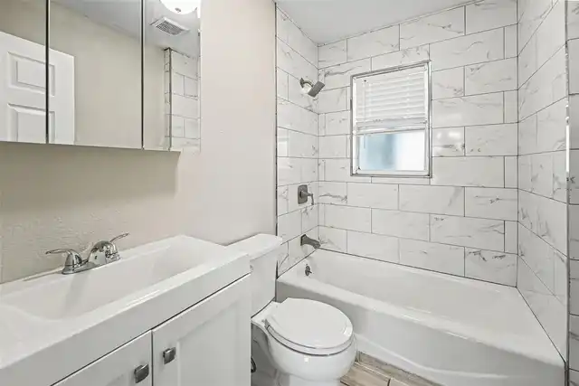 Listing Photo 12