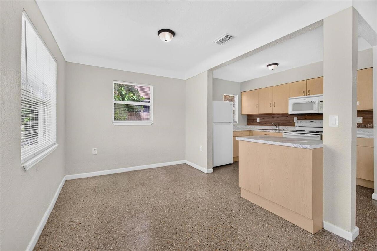 Listing Photo 17