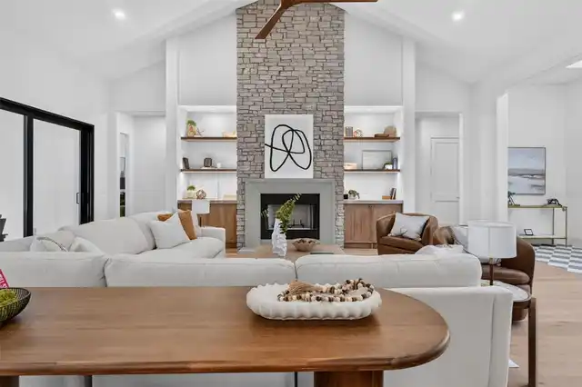 Listing Photo 19