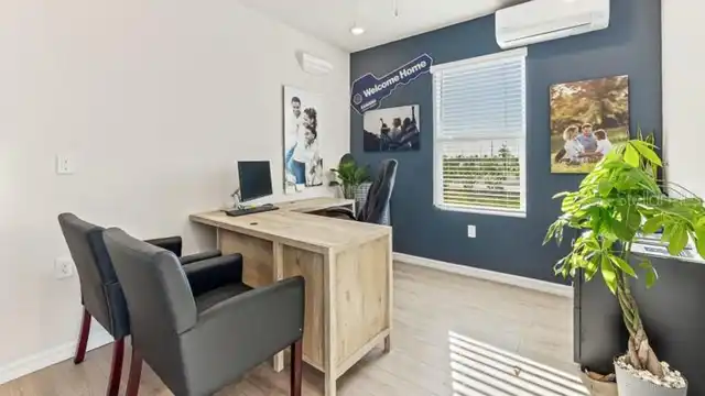 Listing Photo 16