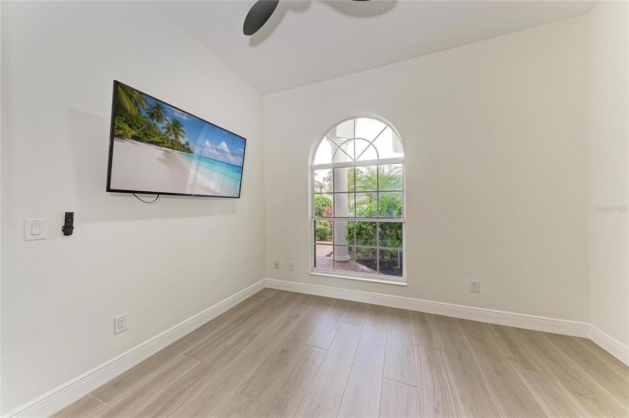 Listing Photo 41