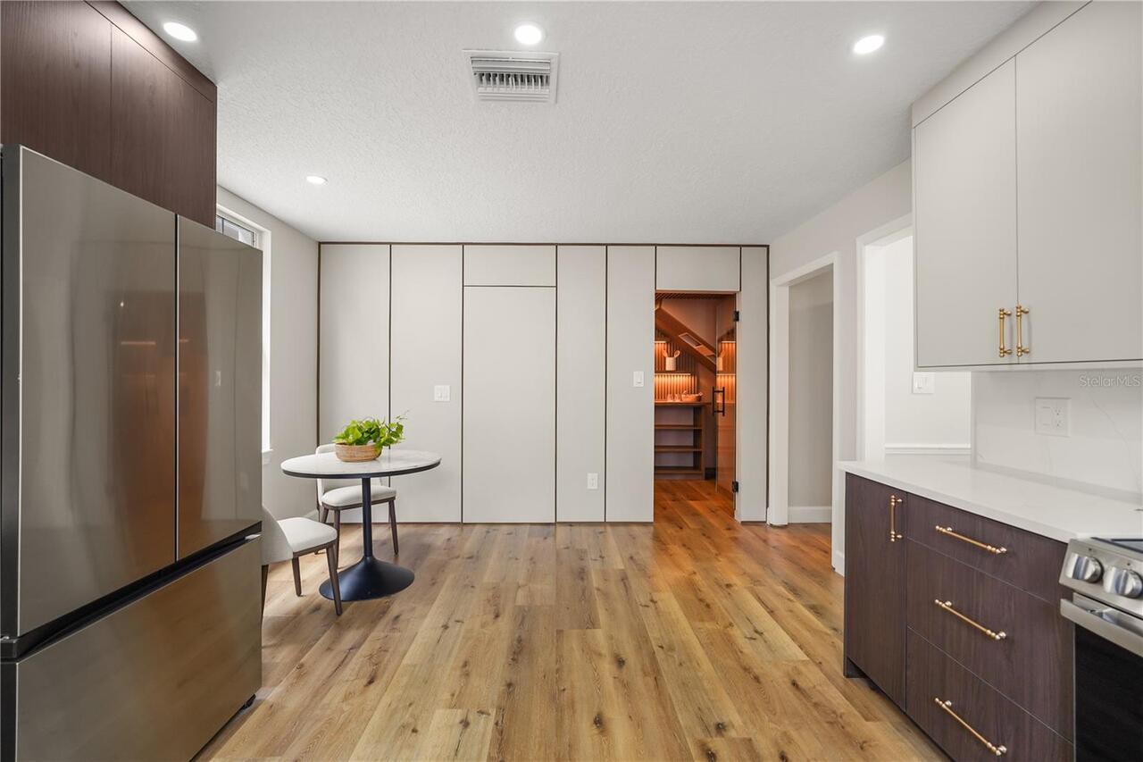 Listing Photo 14