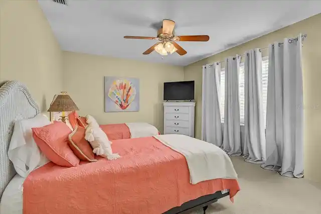 Listing Photo 22