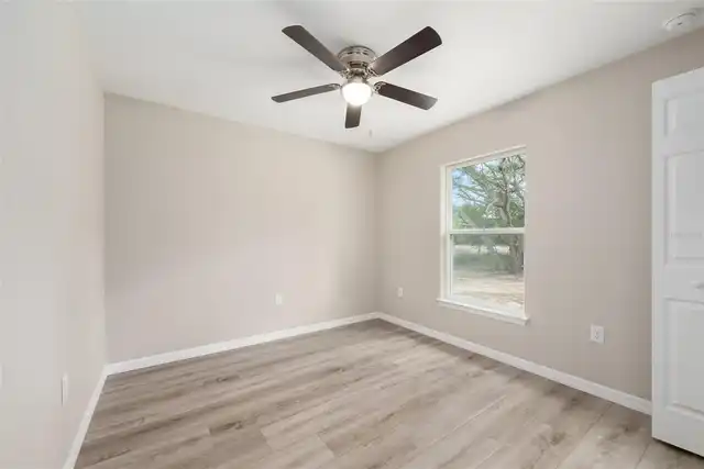 Listing Photo 28