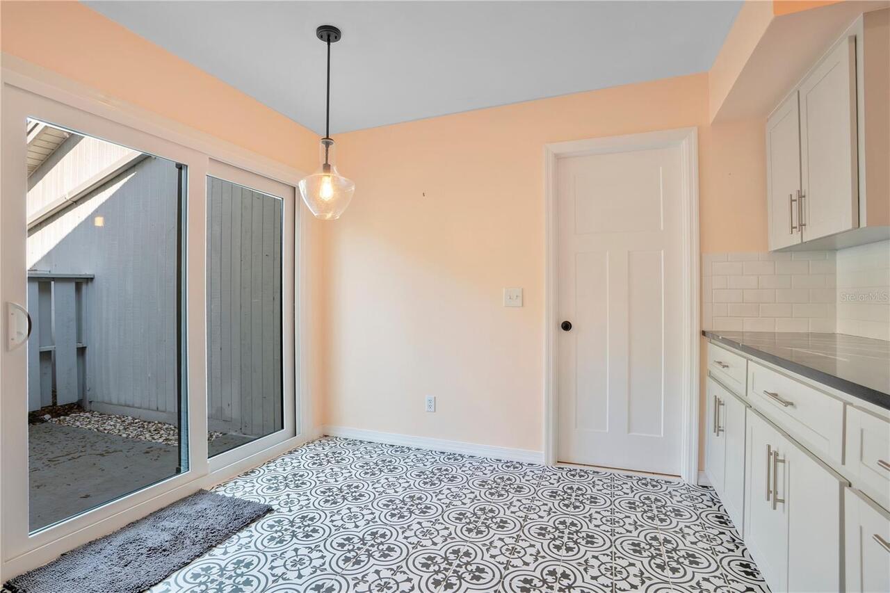 Listing Photo 14
