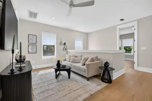 Listing Photo 32
