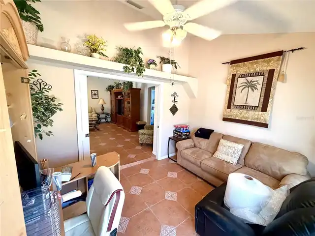 Listing Photo 8