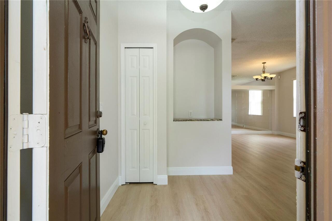 Listing Photo 14