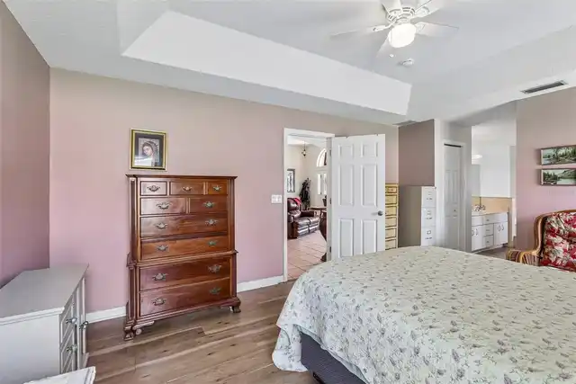 Listing Photo 16