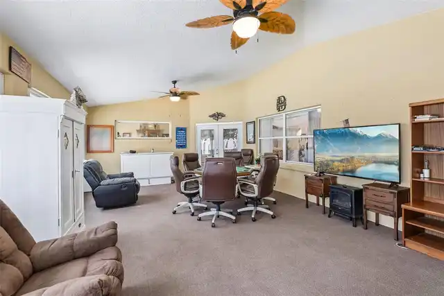 Listing Photo 22