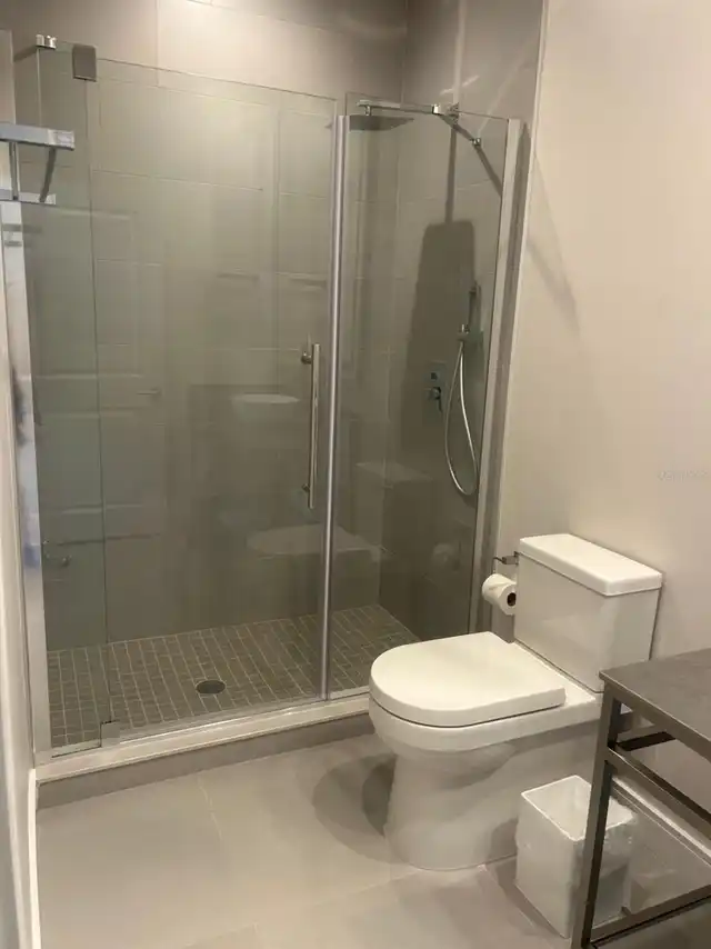 Listing Photo 10