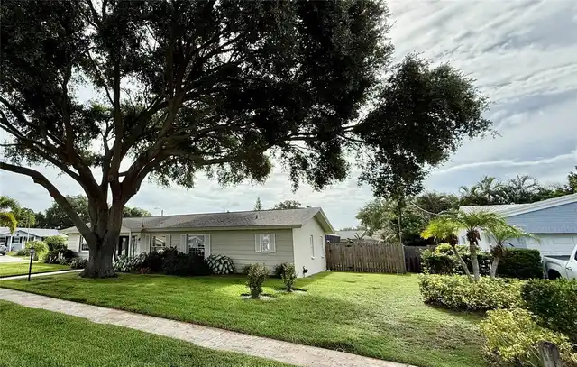 Listing Photo 6