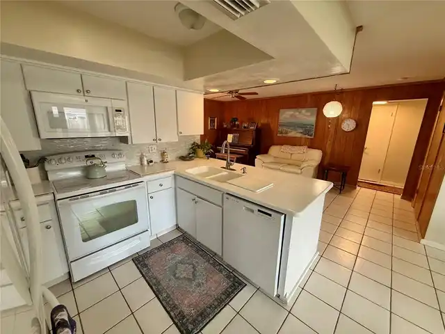 Listing Photo 18