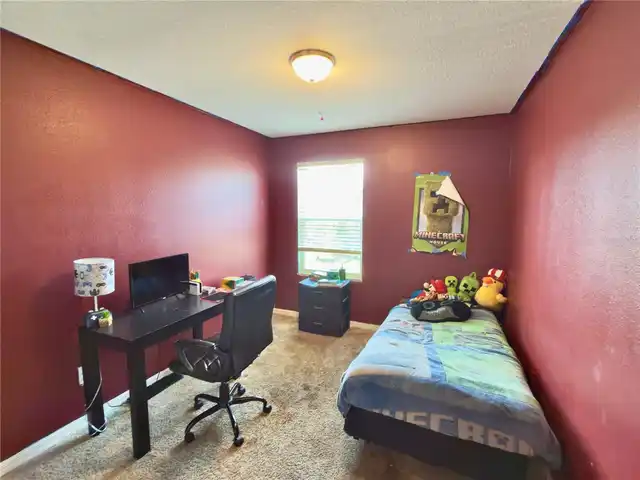 Listing Photo 12