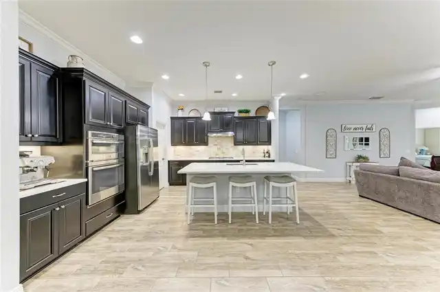 Listing Photo 17