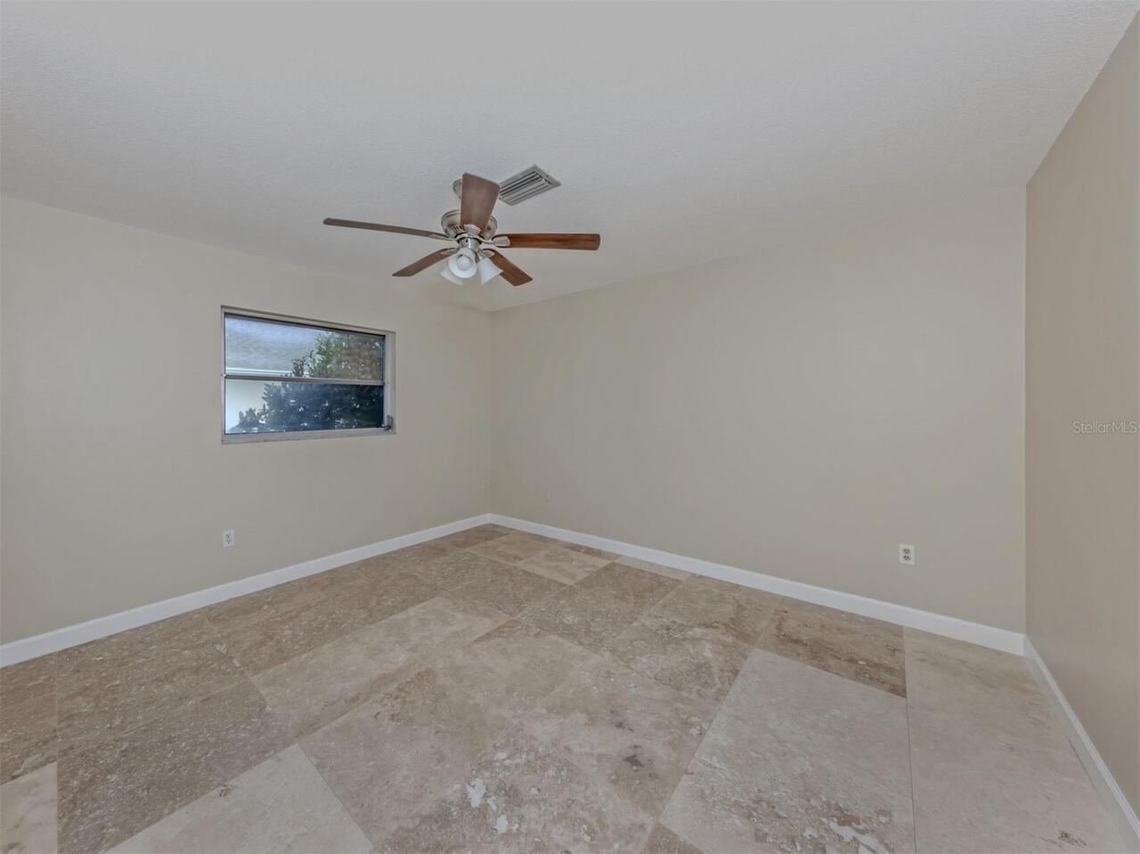 Listing Photo 26