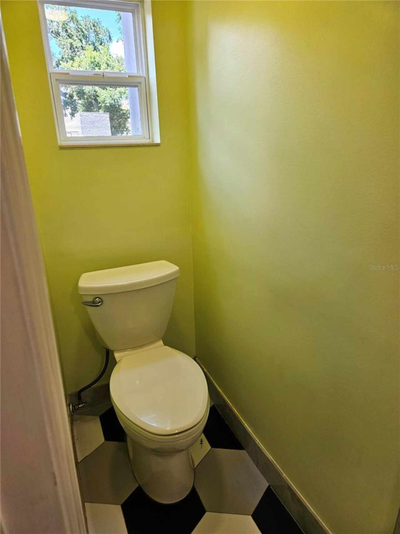 Listing Photo 12
