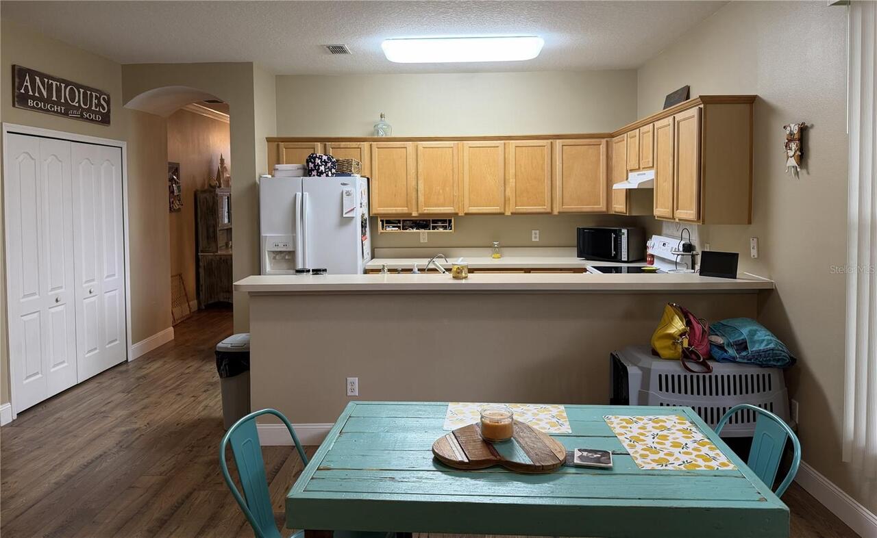 Listing Photo 11