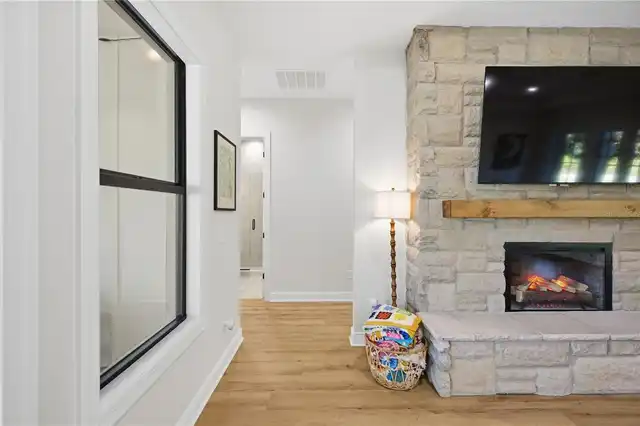 Listing Photo 23