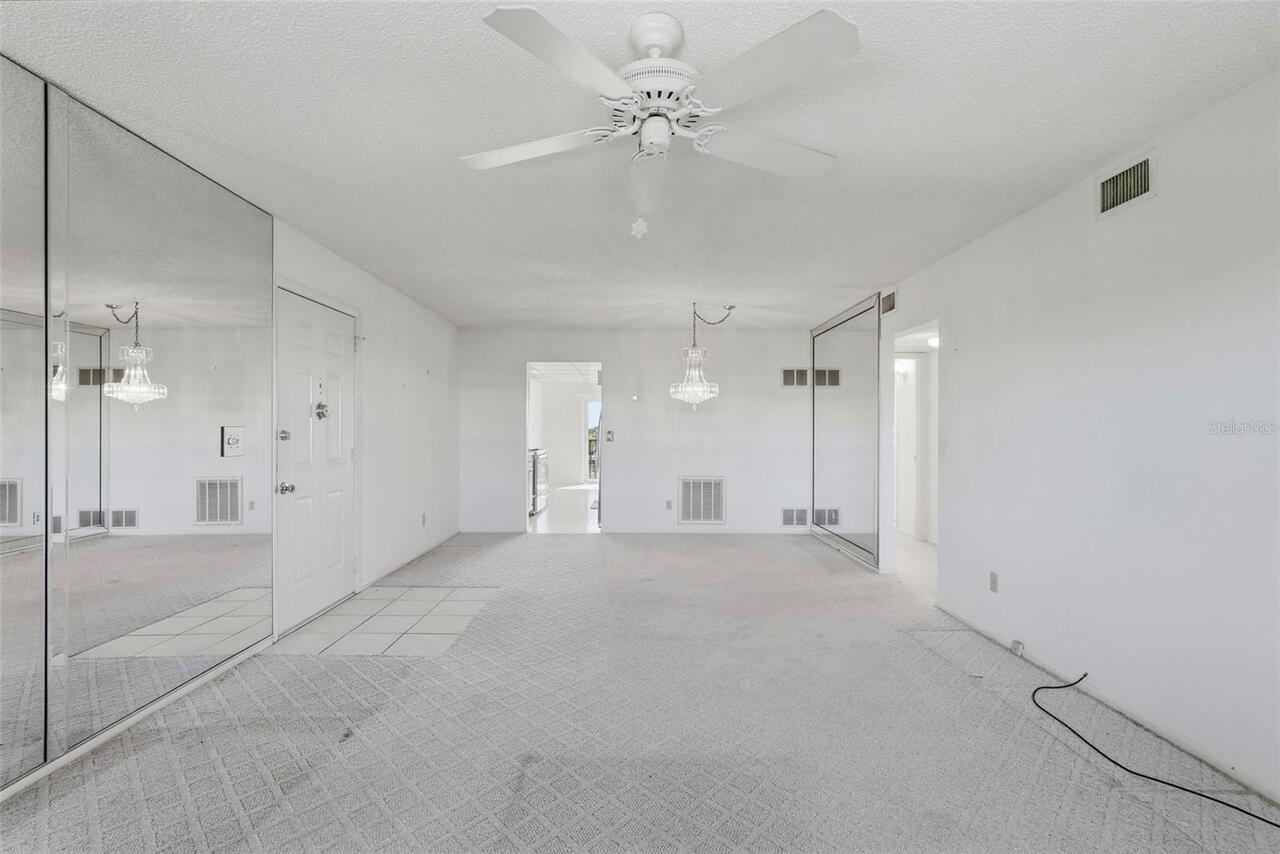 Listing Photo 37