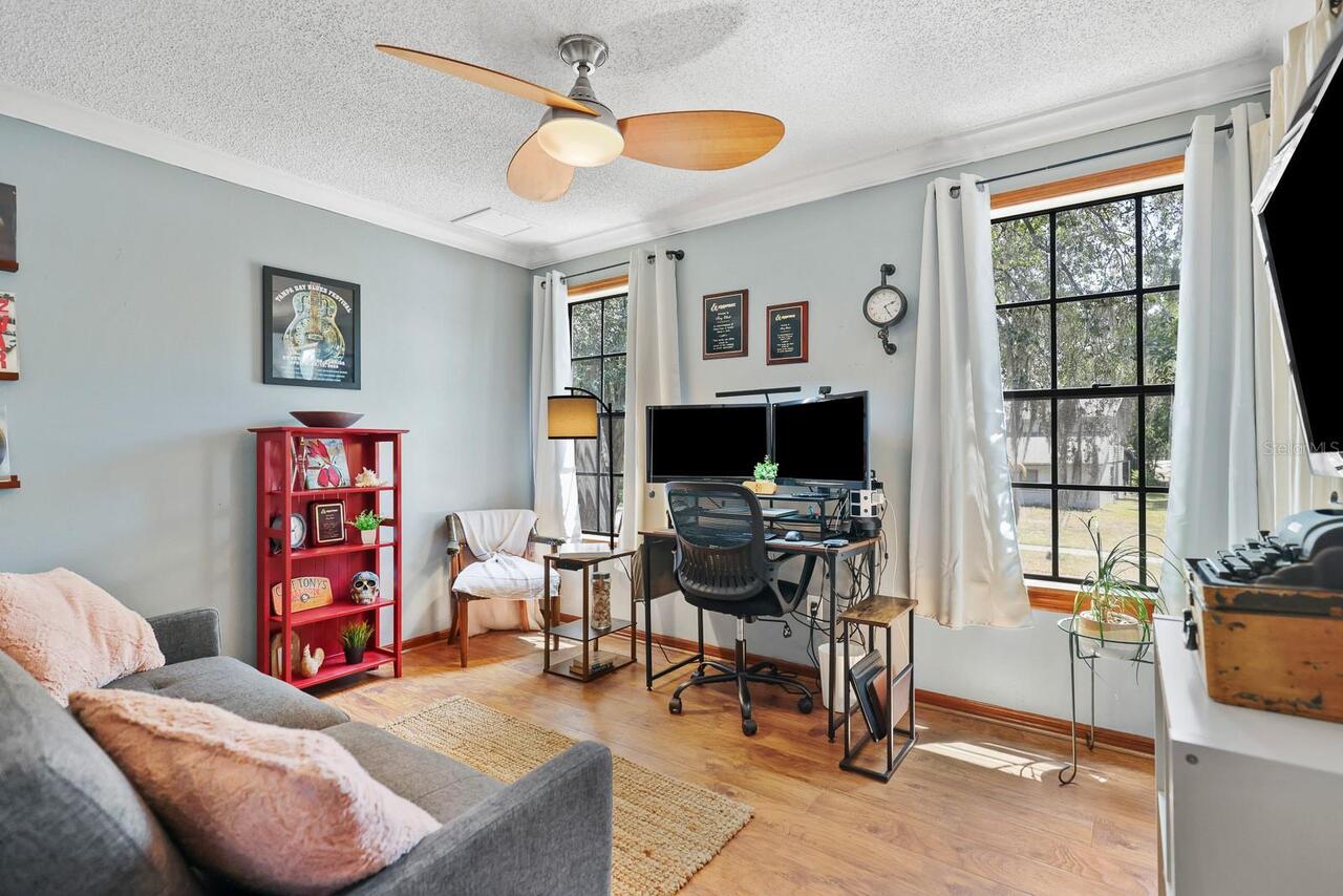 Listing Photo 32