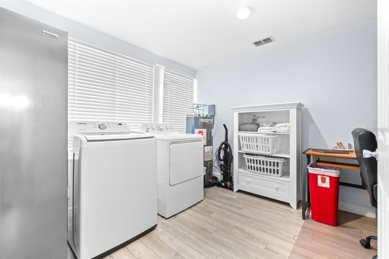 Listing Photo 9