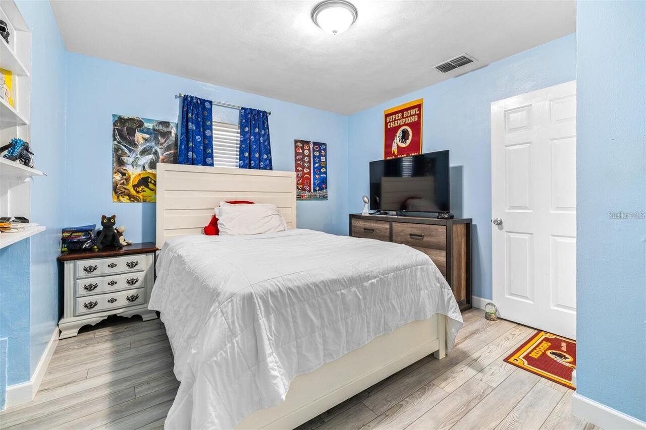 Listing Photo 15