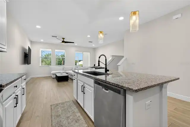Listing Photo 15