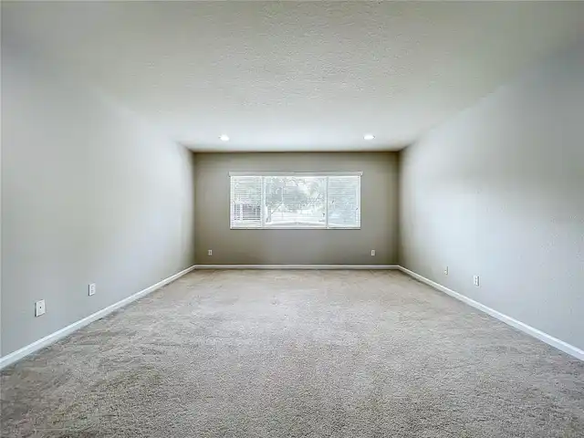 Listing Photo 44