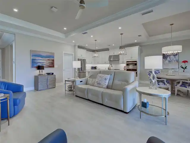 Listing Photo 16