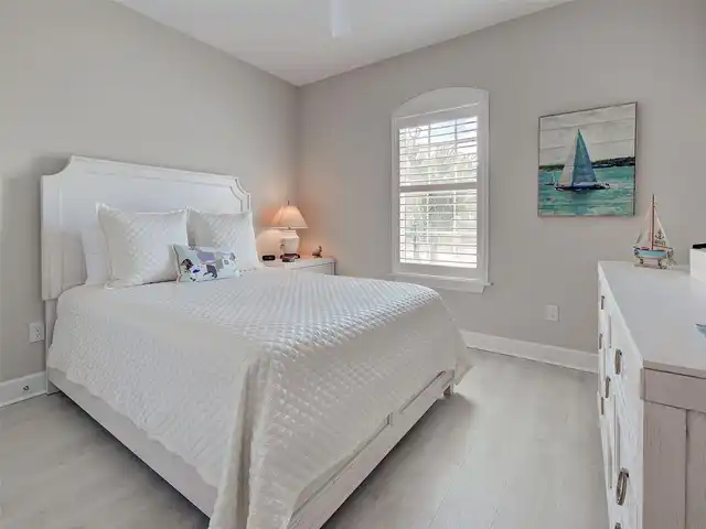 Listing Photo 42