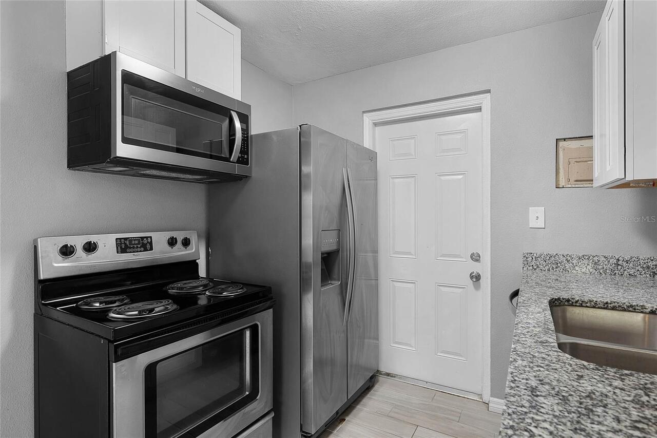 Listing Photo 10