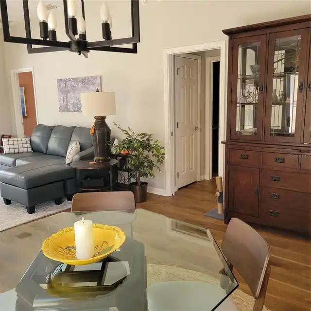 Listing Photo 5