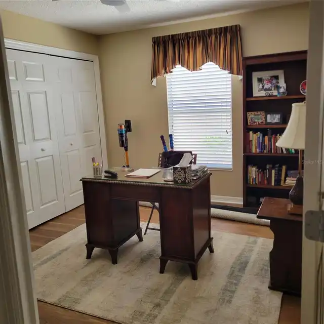 Listing Photo 10