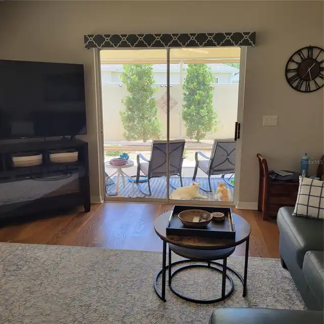 Listing Photo 11