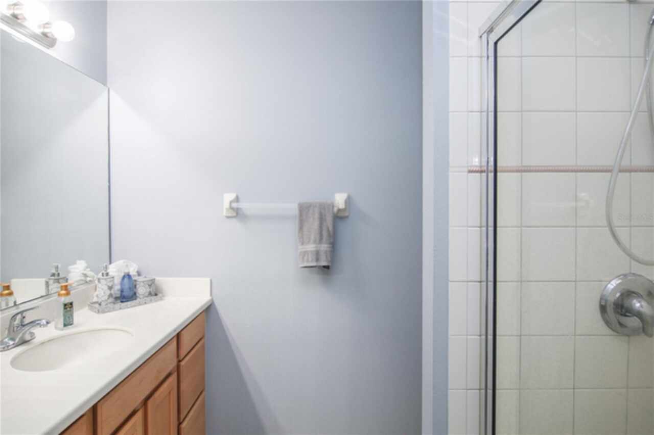 Listing Photo 12