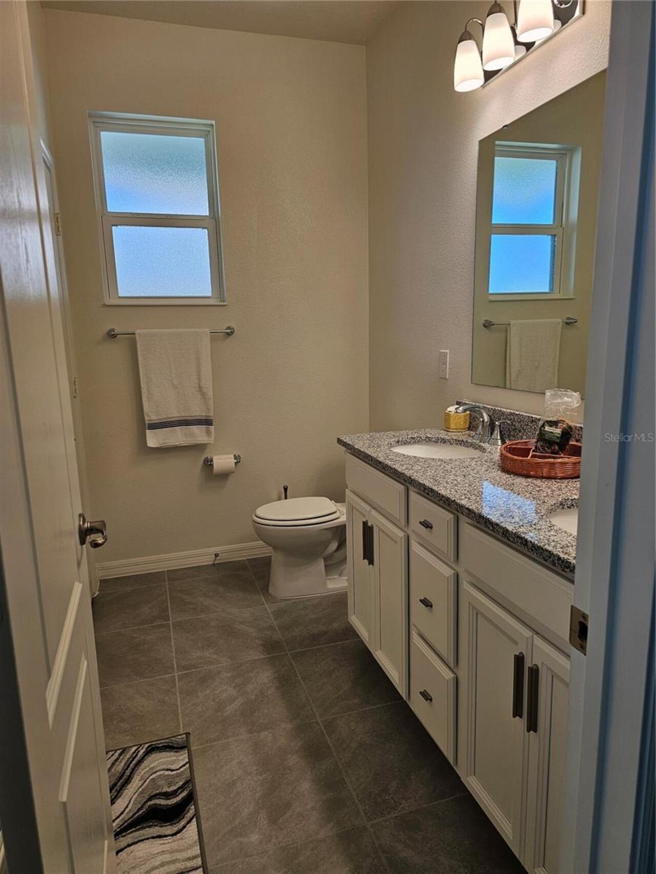 Listing Photo 11