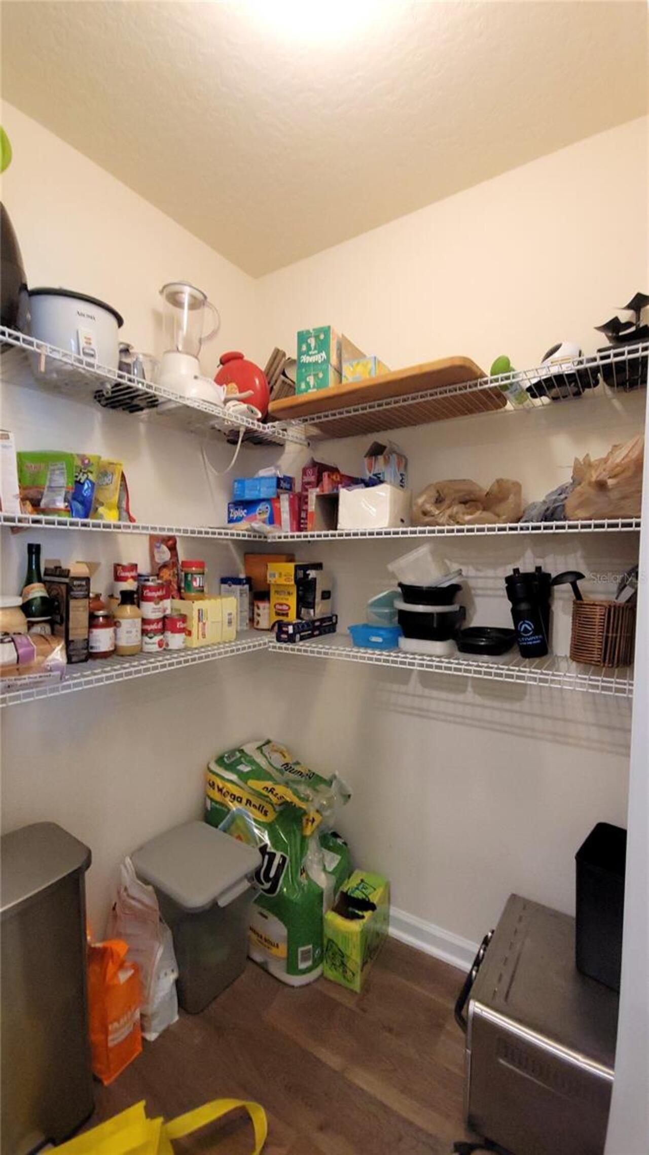 Listing Photo 9