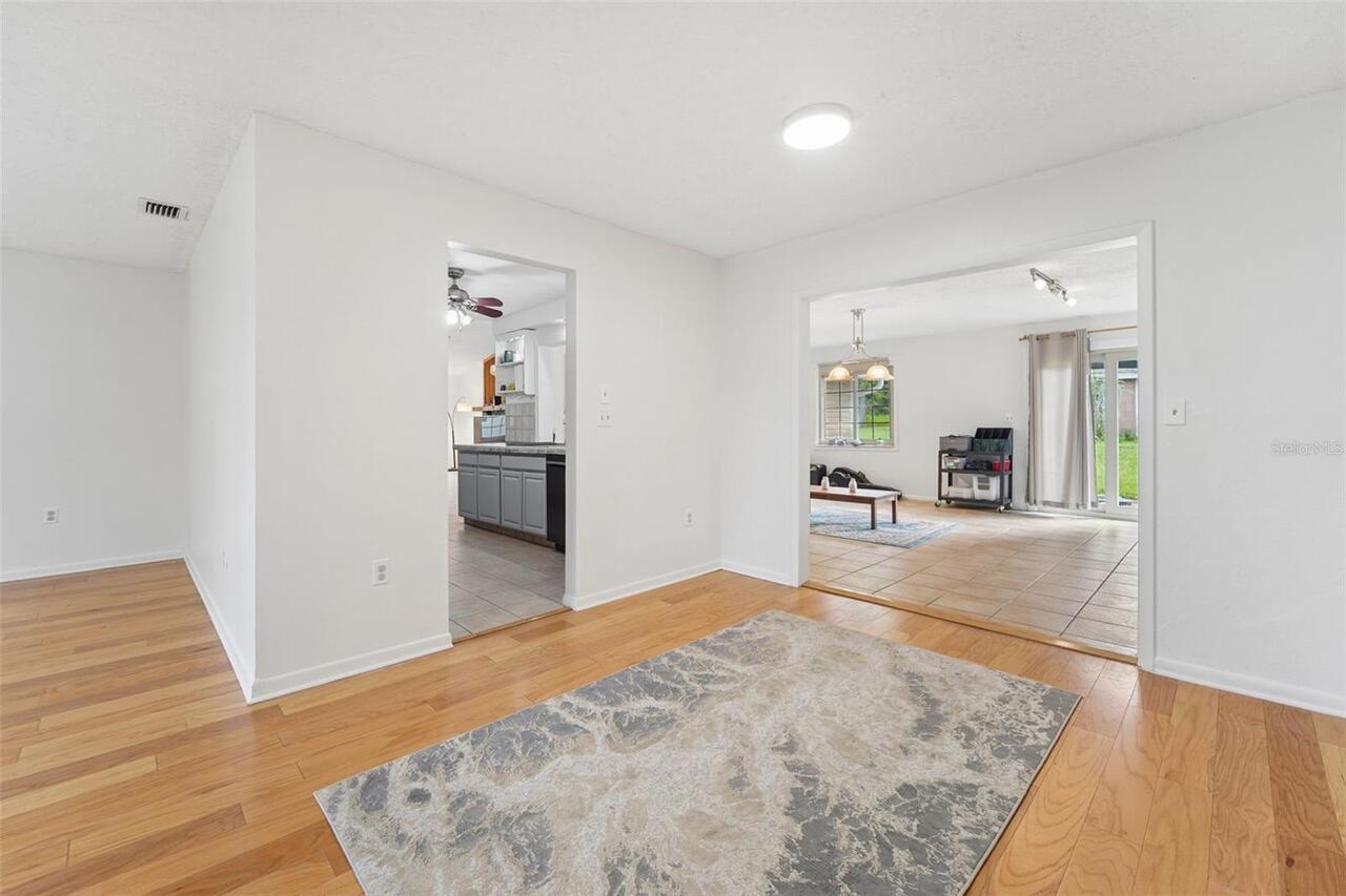 Listing Photo 9