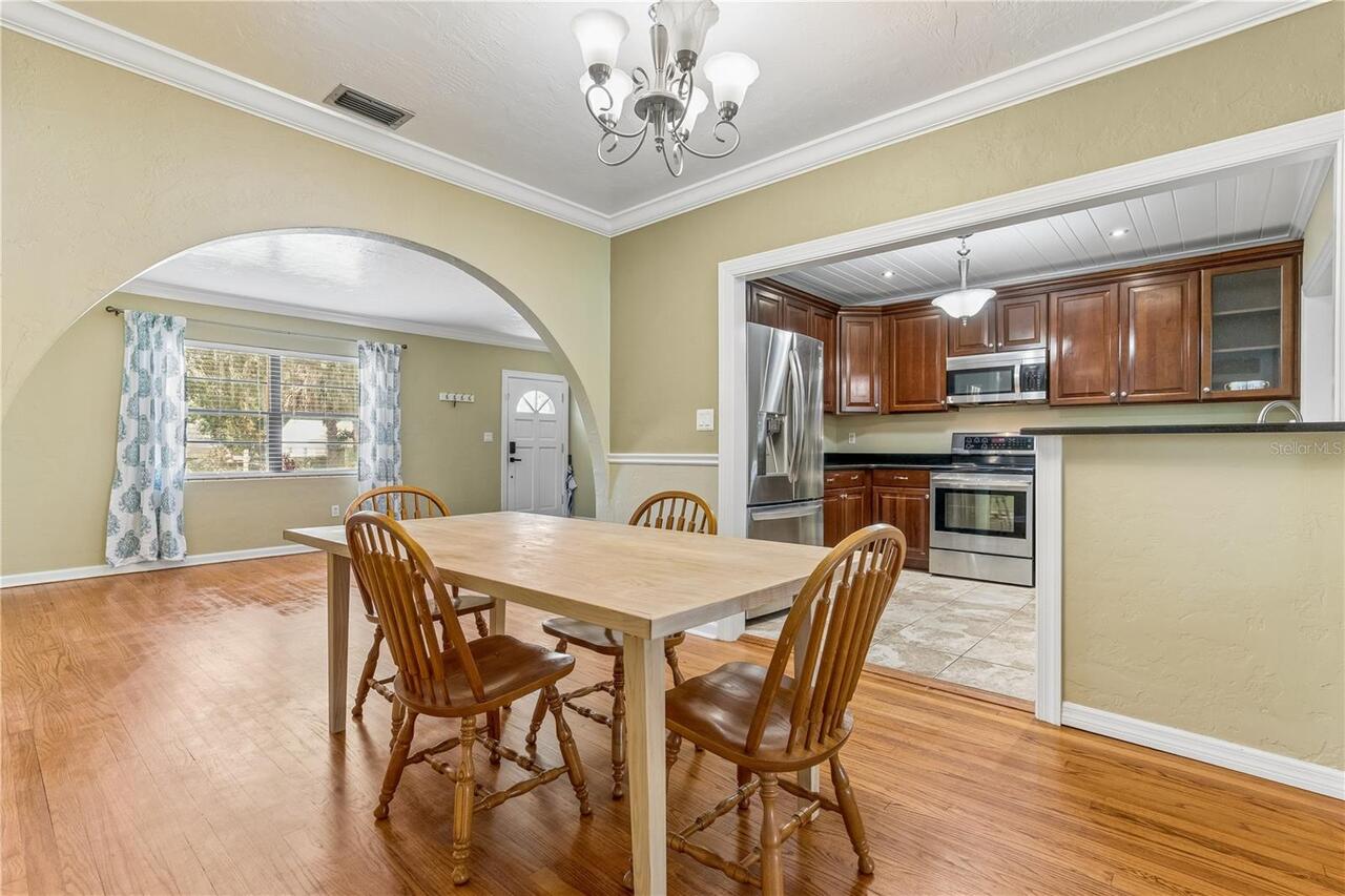 Listing Photo 10