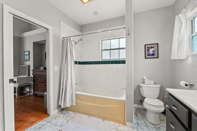 Listing Photo 17