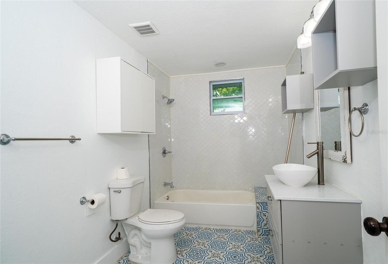 Listing Photo 19