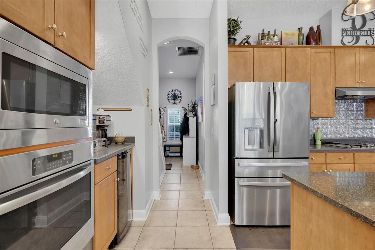 Listing Photo 10
