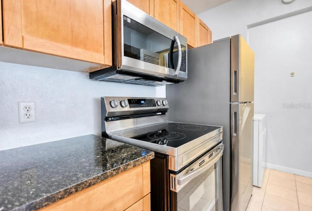 Listing Photo 9