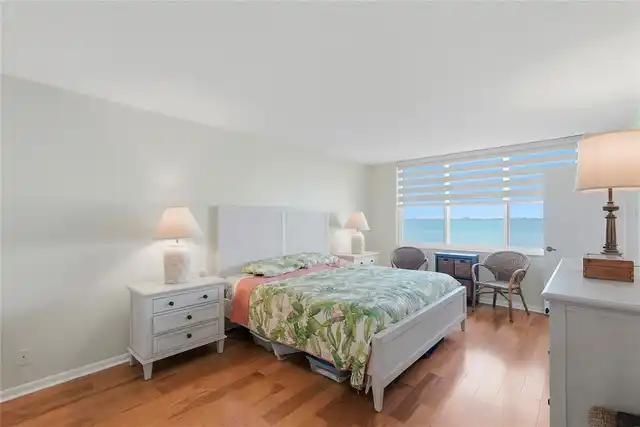 Listing Photo 17
