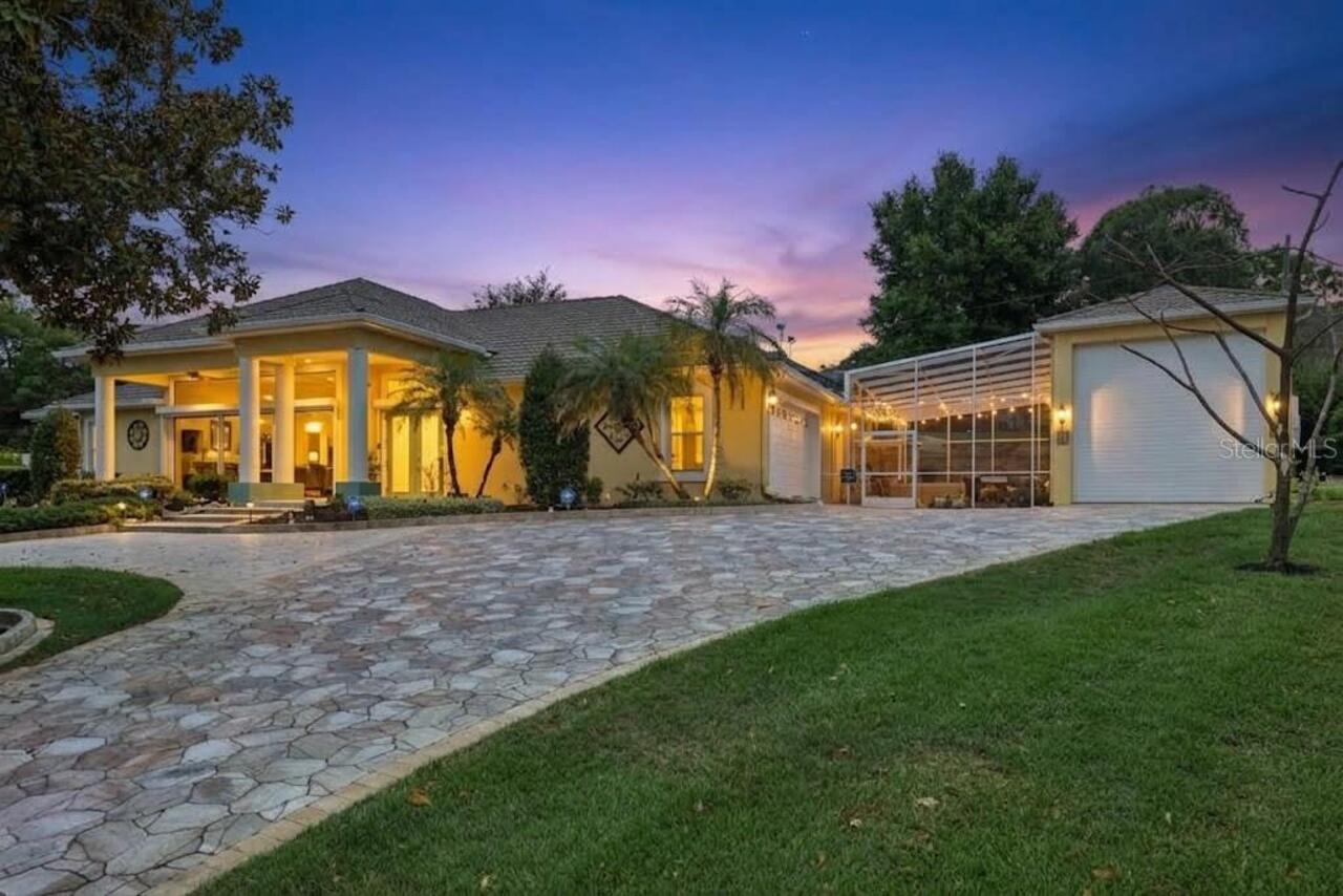 4BR, Home, 5BA, $1,949,900
Read More